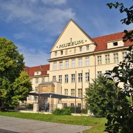 Fotografie: Oblastní muzeum a galerie v Mostě